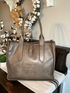 NWOT RARE Frye Amy Leather Grey Gray Smoke Tote Shoulder Bag Shopper Retail $448